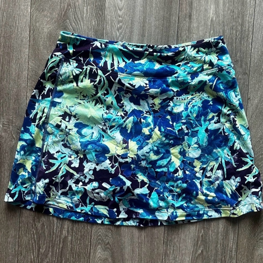 Title Nine Navy & Teal Floral Golf/ Tennis Skirt